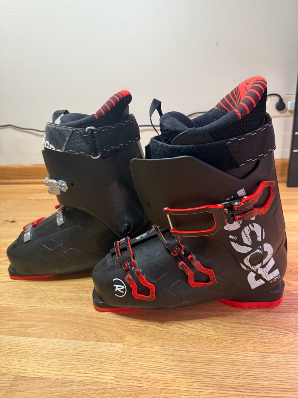 Rossignol Evo 70 Black with Red Accents Alpine Ski Boots - Picture 7 of 16